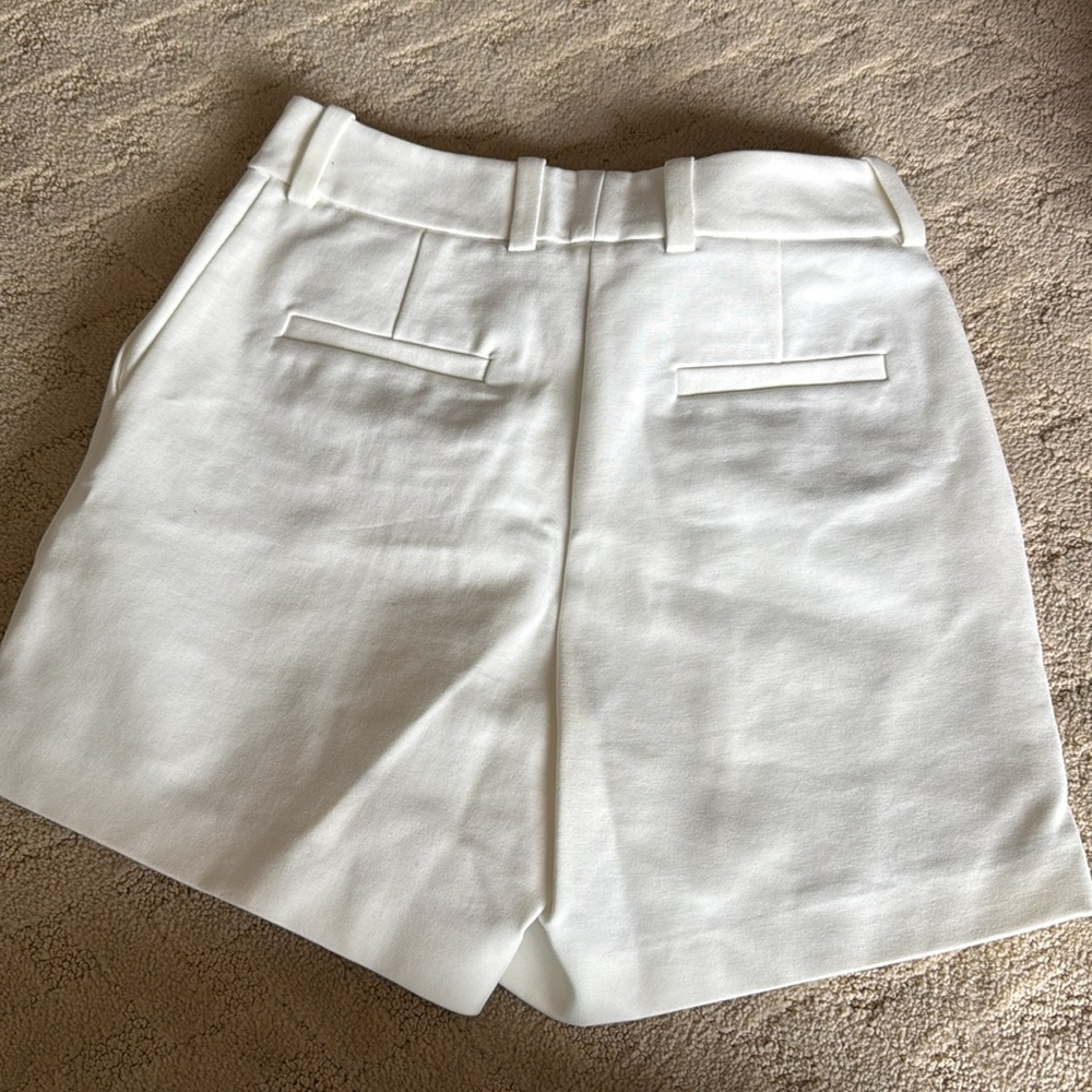 Classic Six Lauren Shorts (White Tailored Women's Shorts) - Picture 3 of 4
